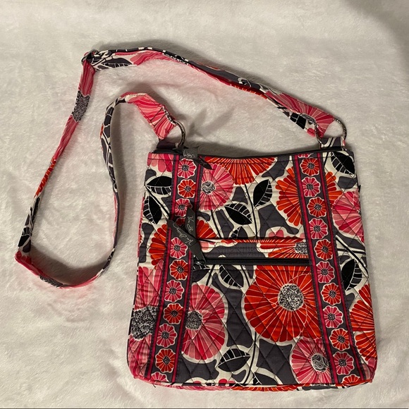 Vera Bradley Handbags - Vera Bradley shoulder bag